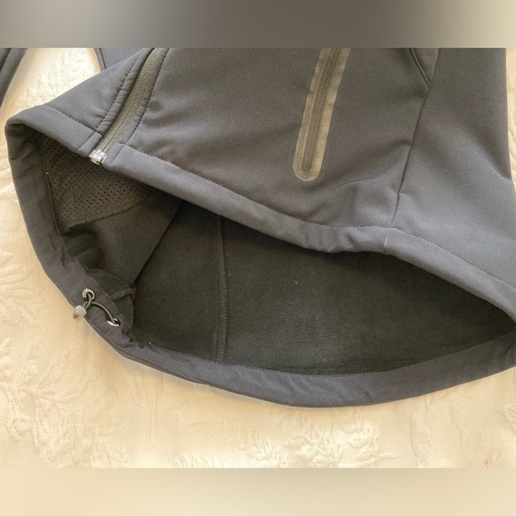 Lole SOFT SHELL FLEECE LINED WOMEN’S BLACK JACKET WITH HOOD - Size Small - Picture 9 of 15